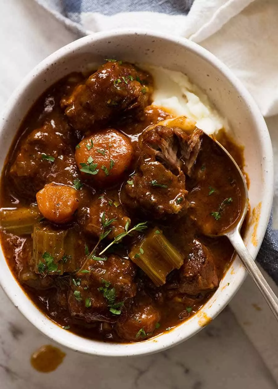 I will teach you how to make mouth-watering  beef stew